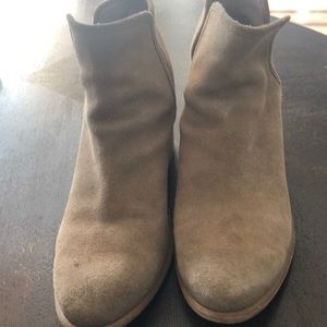 Hinge Tan Booties